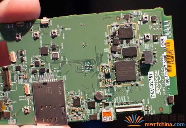 實測140Mbps：博通首款4G LTE-A基帶現場演示