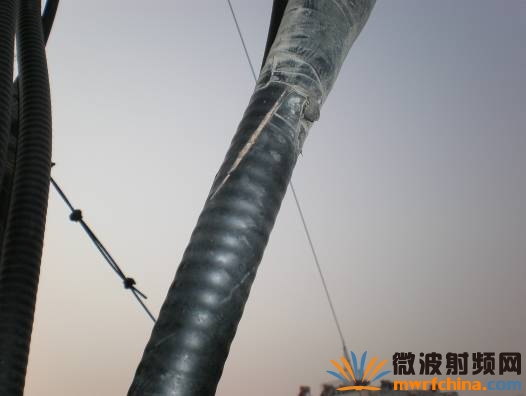 線纜腐蝕破損