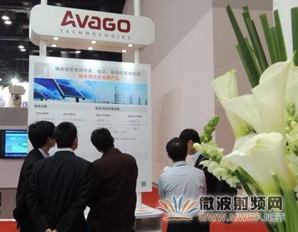 專業觀眾在世強AVAGO光耦產品展臺