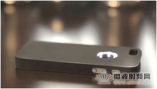 Lunecase：收集電磁波的手機殼 不用電可顯示來電和短信