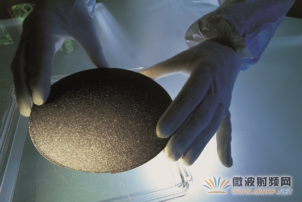 金剛石散熱片的生成方法及在微波射頻領域的應用