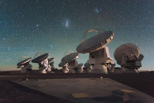 阿塔卡瑪大型毫米波天線(xiàn)陣（ALMA）