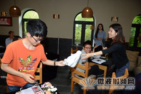 一起來拼圖：史上最歡樂的是德科技發(fā)布會