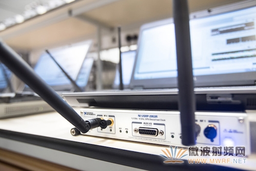 NI MIMO原型平臺是一個基于USRP RIO軟件無線電和PXI硬件的模塊化系統(tǒng)，可實(shí)現(xiàn)各種天線配置
